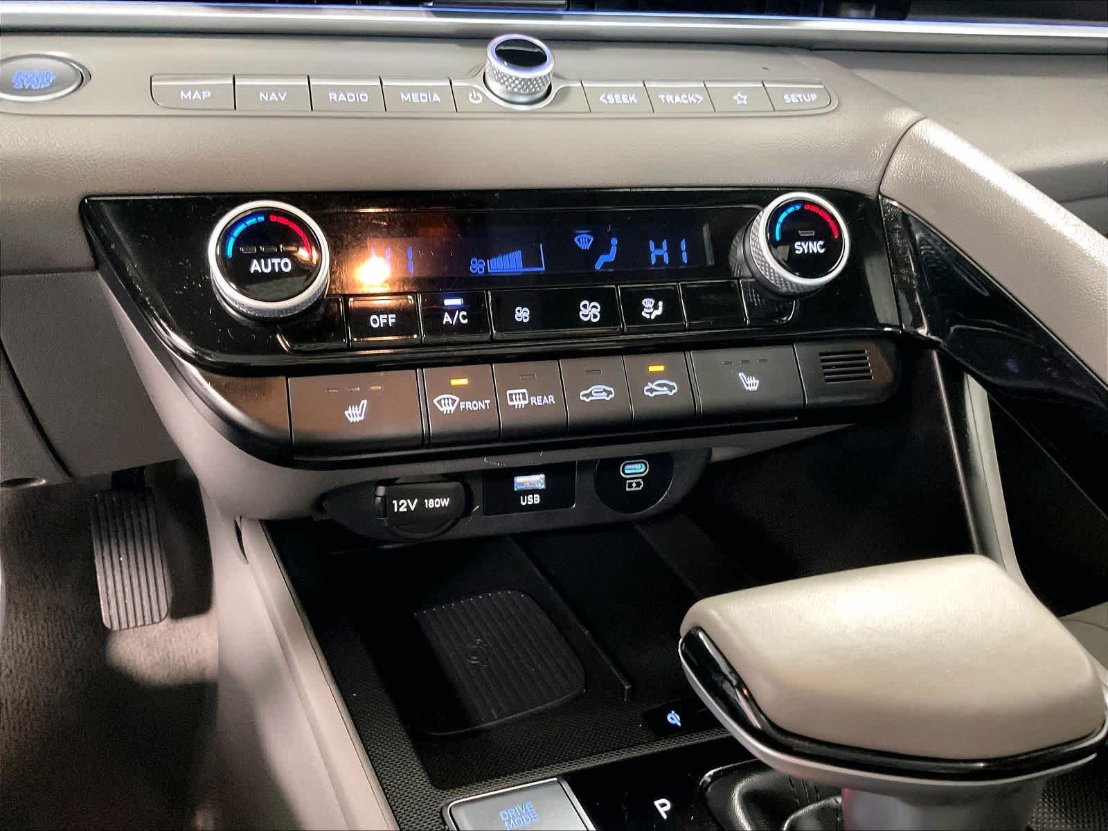 2024 Hyundai Elantra SEL - Photo 44