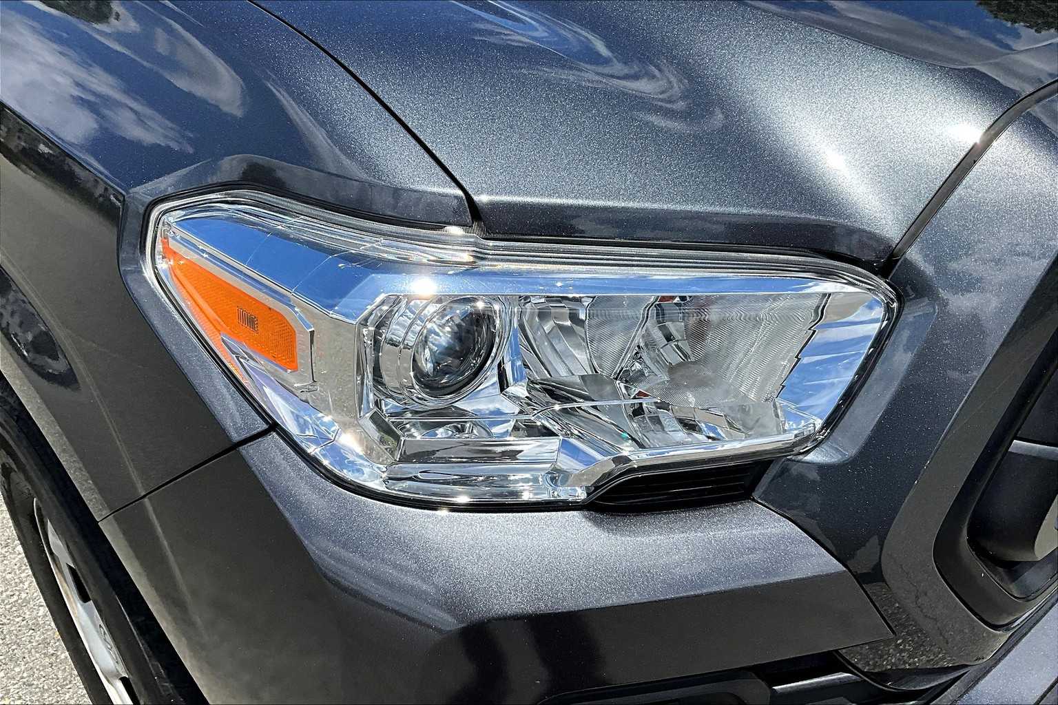 2021 Toyota Tacoma SR - Photo 32
