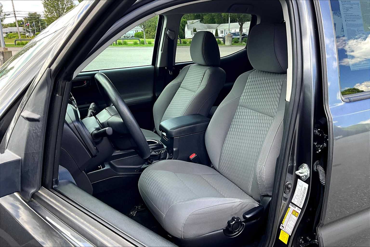 2021 Toyota Tacoma SR - Photo 10
