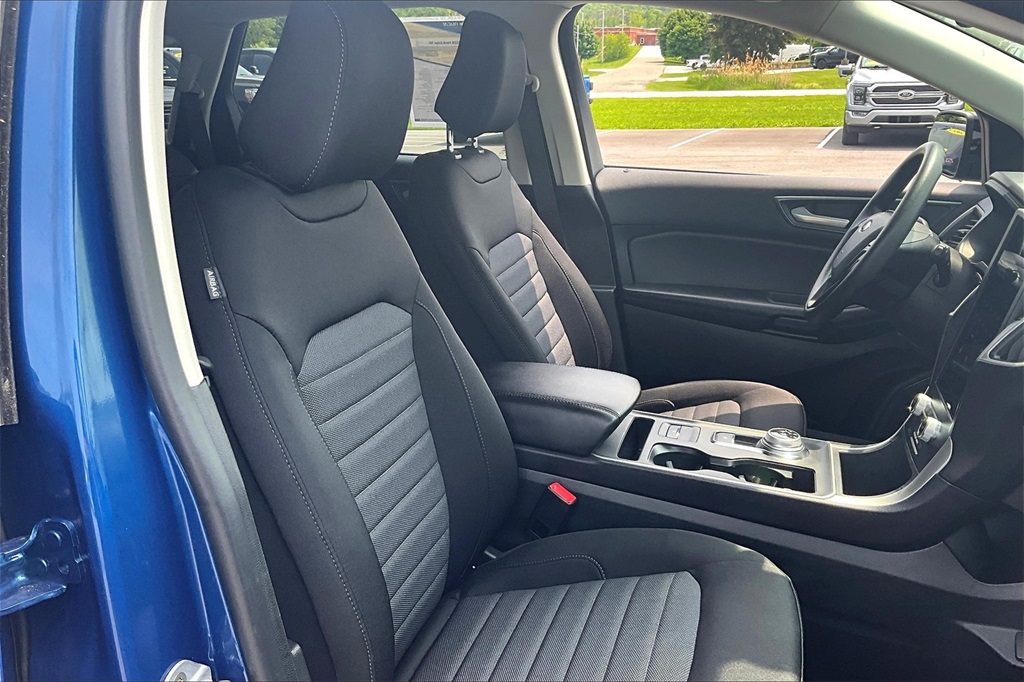 2024 Ford Edge SE - Photo 11