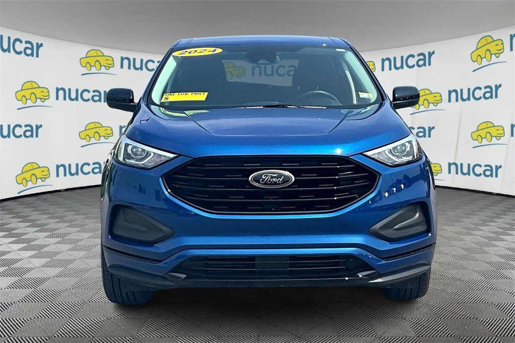2024 Ford Edge SE - Photo 2