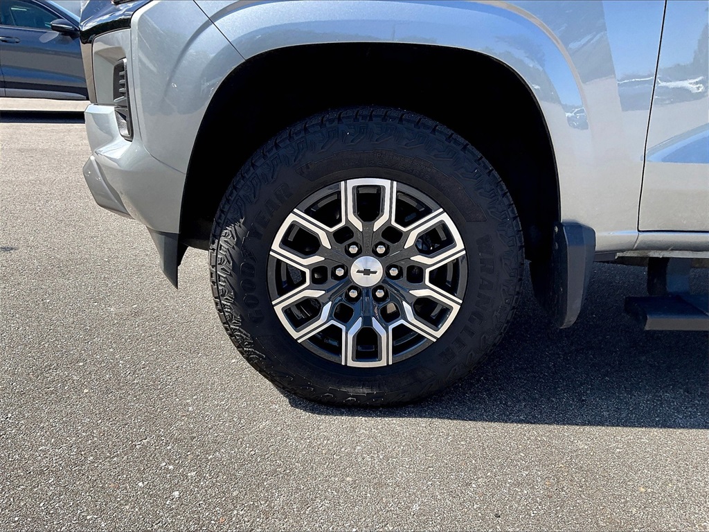 2024 Chevrolet Colorado Z71 - Photo 7