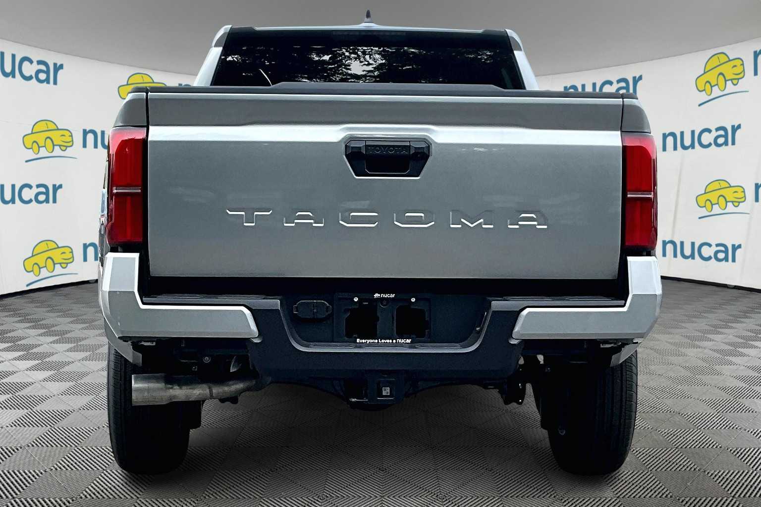 2025 Toyota Tacoma SR5 - Photo 6