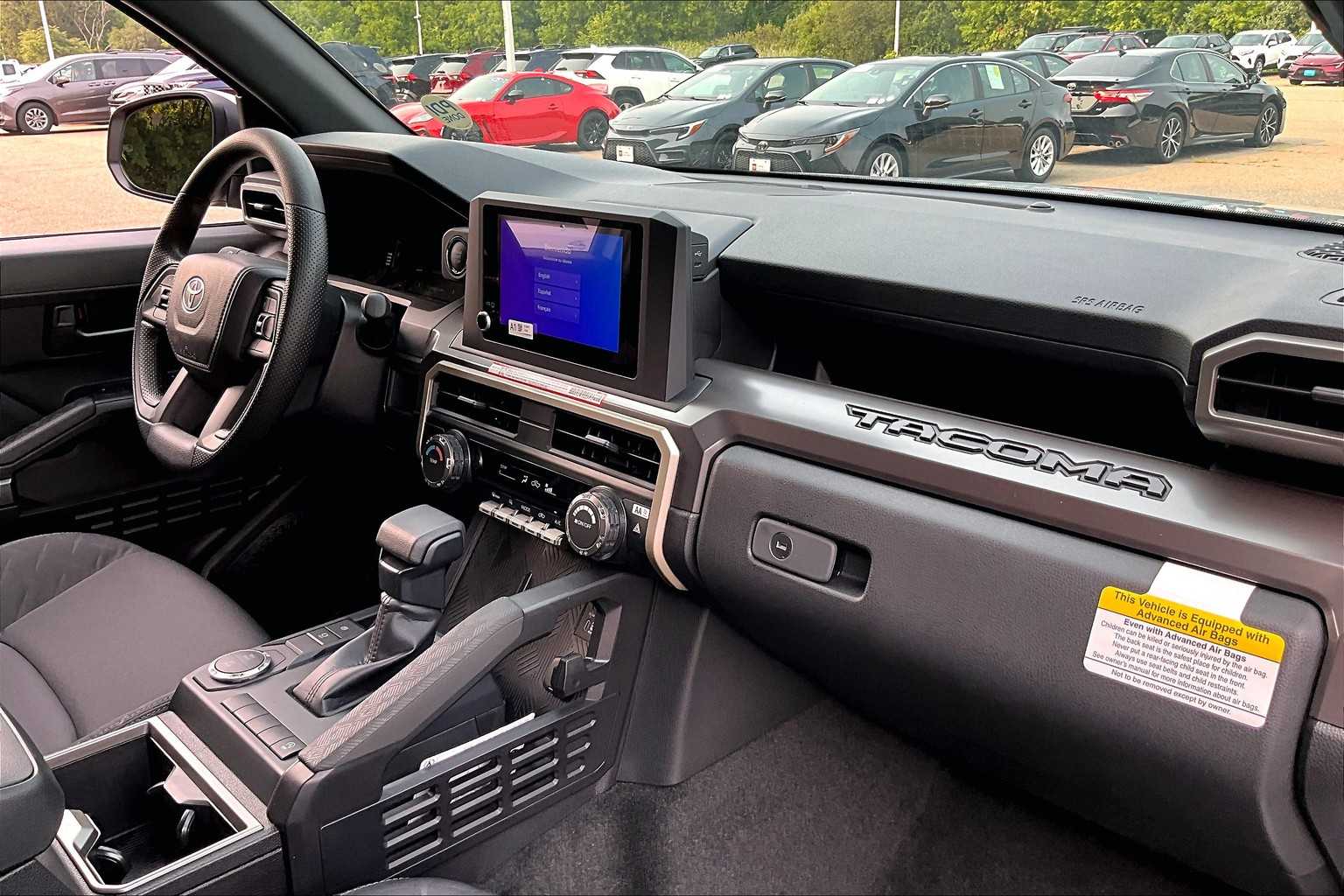 2025 Toyota Tacoma SR5 - Photo 10