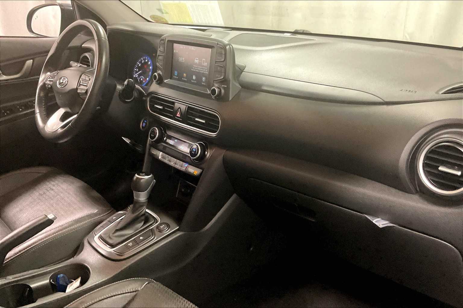 2021 Hyundai Kona Limited - Photo 14
