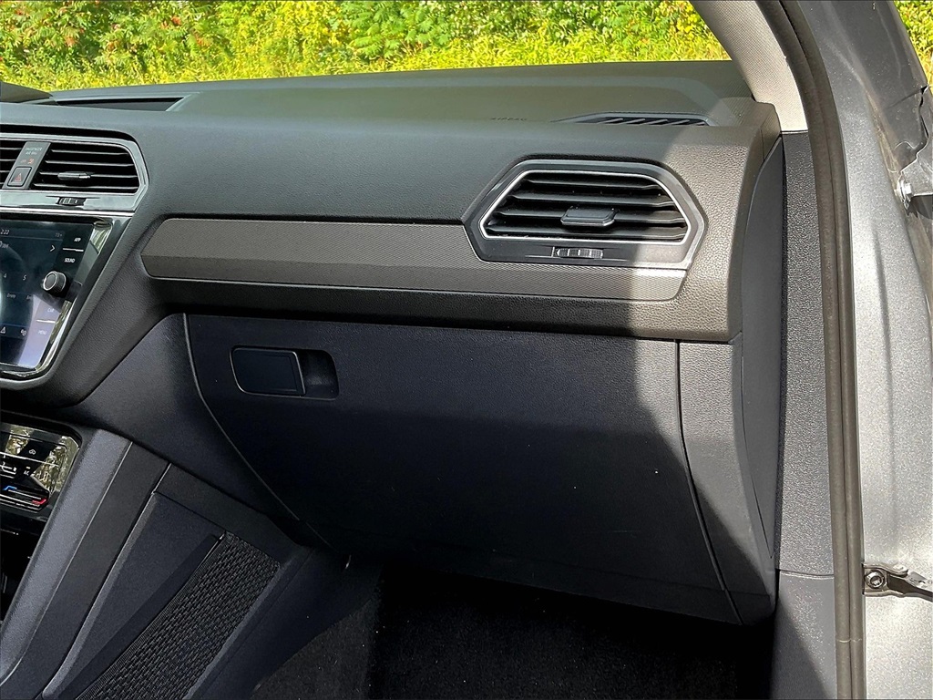 2024 Volkswagen Tiguan 2.0T SE - Photo 12