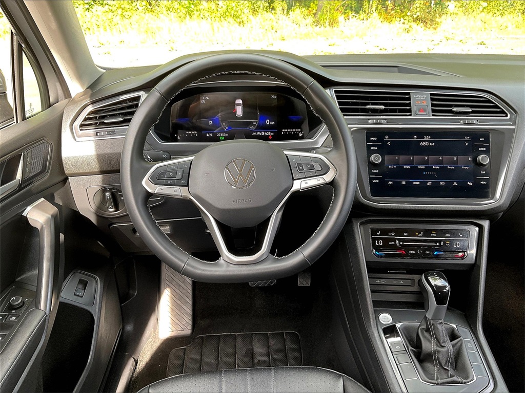 2024 Volkswagen Tiguan 2.0T SE - Photo 17
