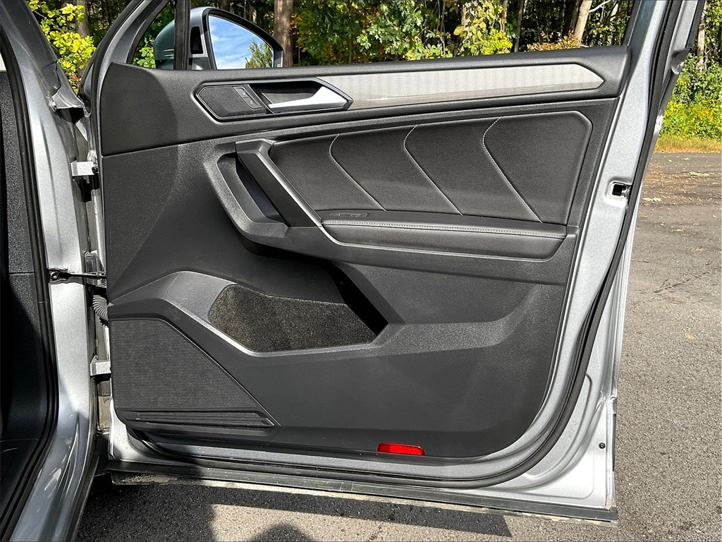 2024 Volkswagen Tiguan 2.0T SE - Photo 26