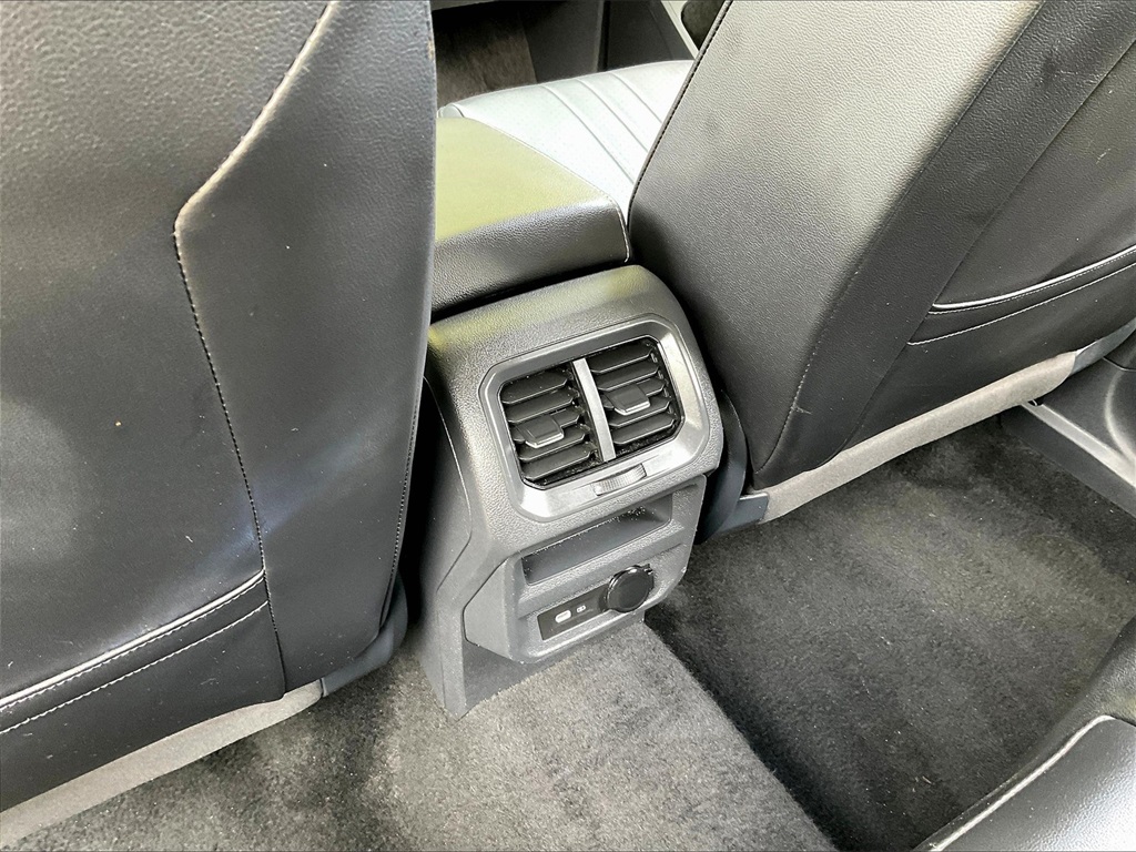 2024 Volkswagen Tiguan 2.0T SE - Photo 28