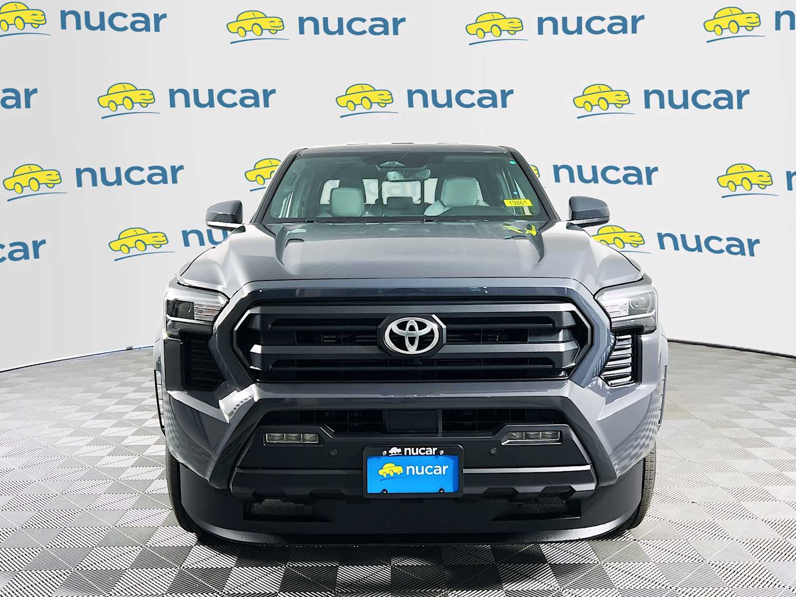 2025 Toyota Tacoma SR5 - Photo 2