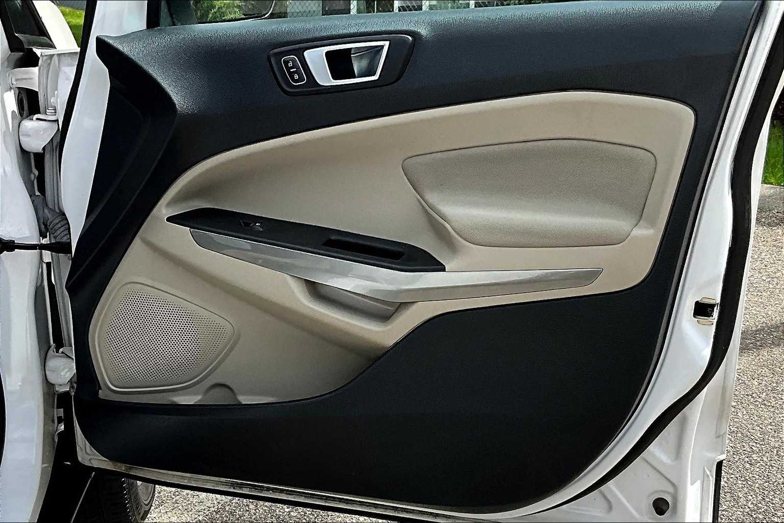 2018 Ford EcoSport SE - Photo 12