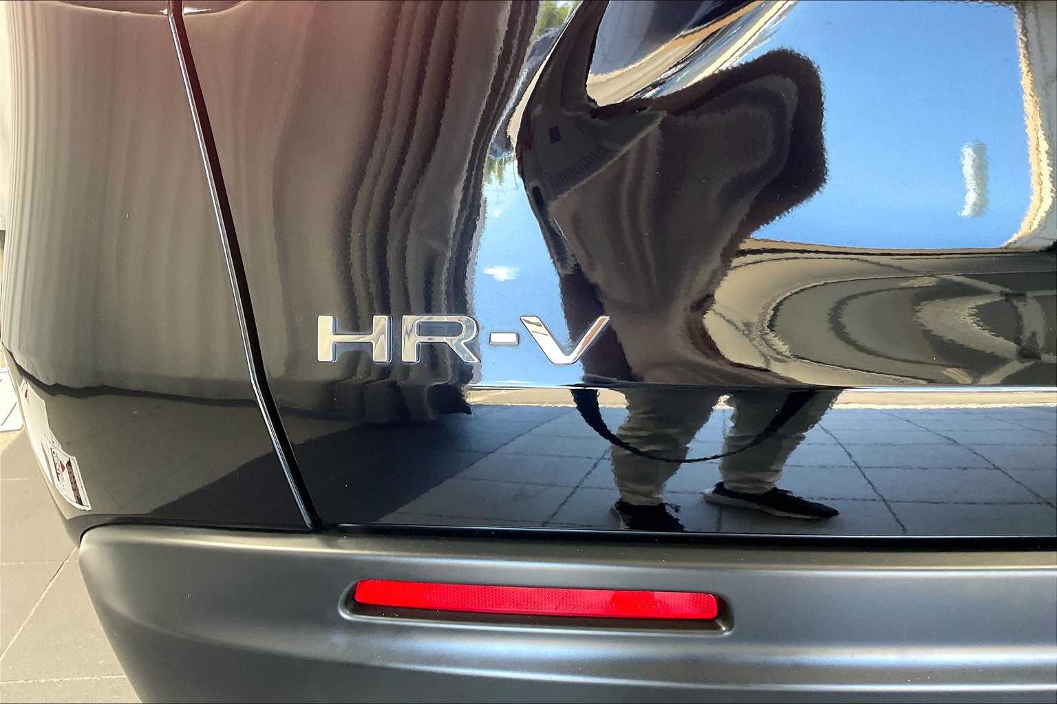 2025 Honda HR-V Sport - Photo 28