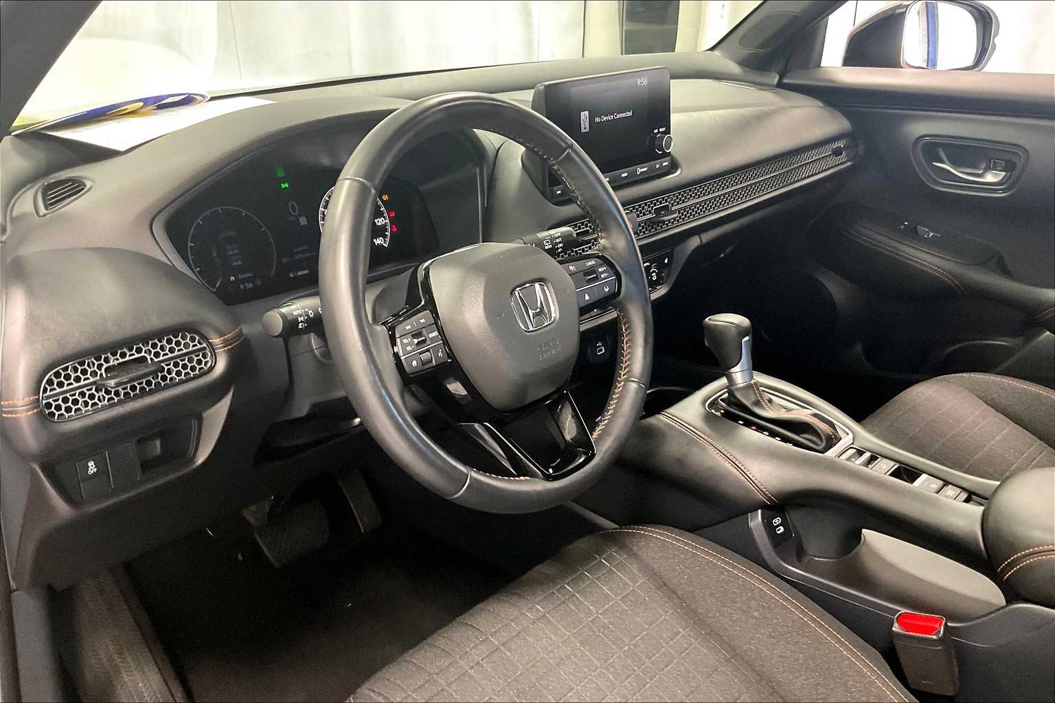 2025 Honda HR-V Sport - Photo 8