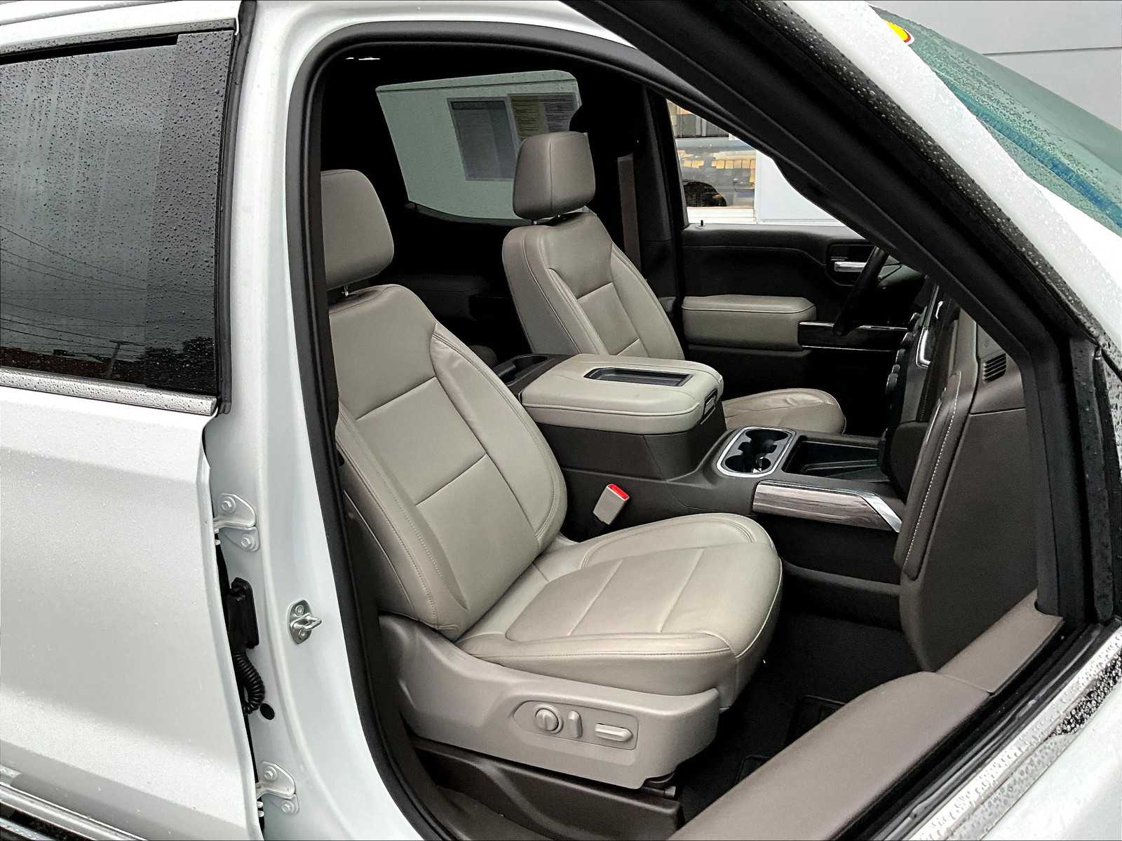 2020 Chevrolet Silverado 1500 LTZ - Photo 11