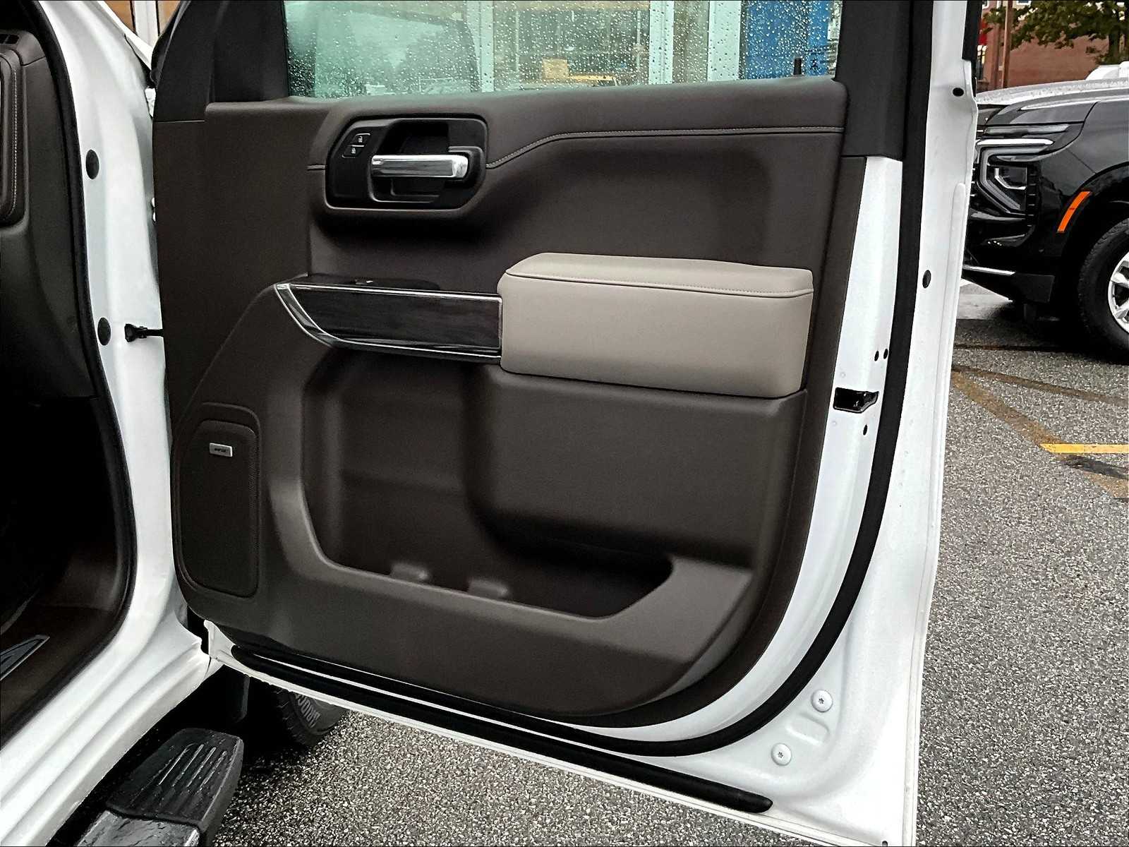 2020 Chevrolet Silverado 1500 LTZ - Photo 12