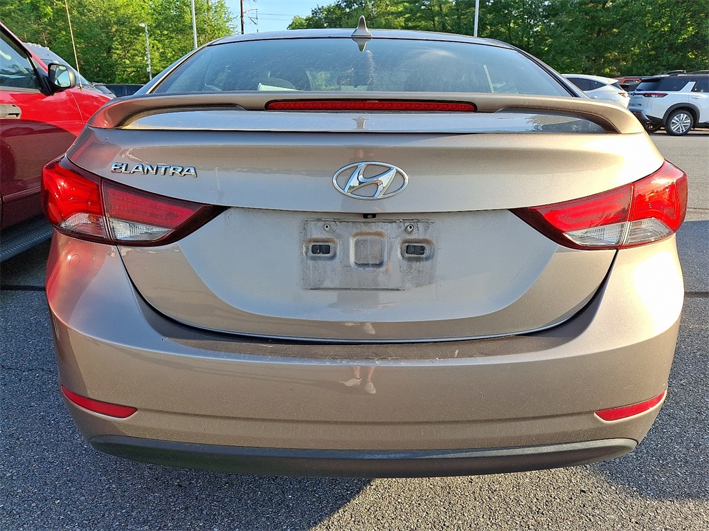 2015 Hyundai Elantra SE - Photo 5