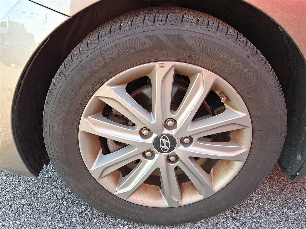 2015 Hyundai Elantra SE - Photo 7
