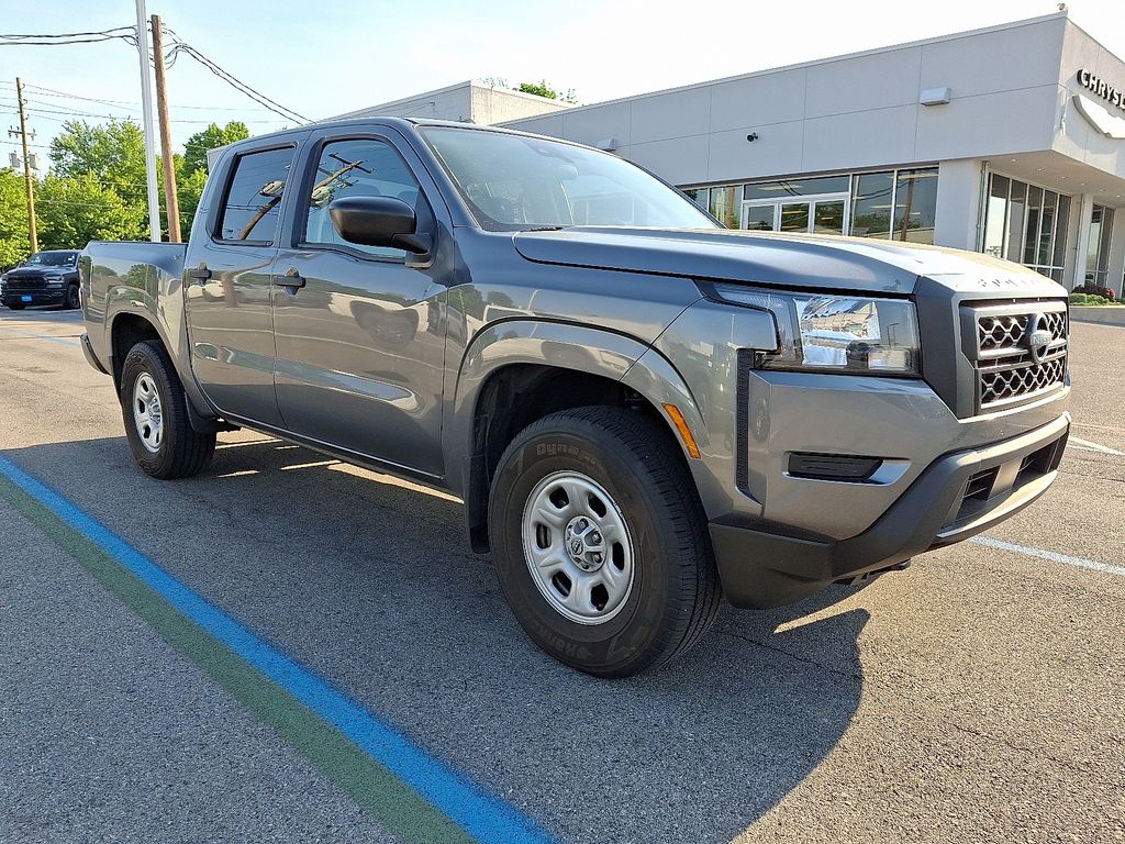 2024 Nissan Frontier S Crew Cab 4x4's photo