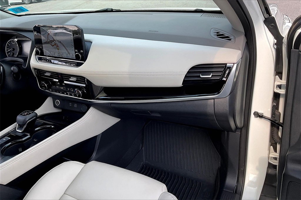 2023 Nissan Rogue SL - Photo 12