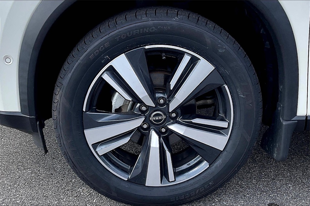 2023 Nissan Rogue SL - Photo 7