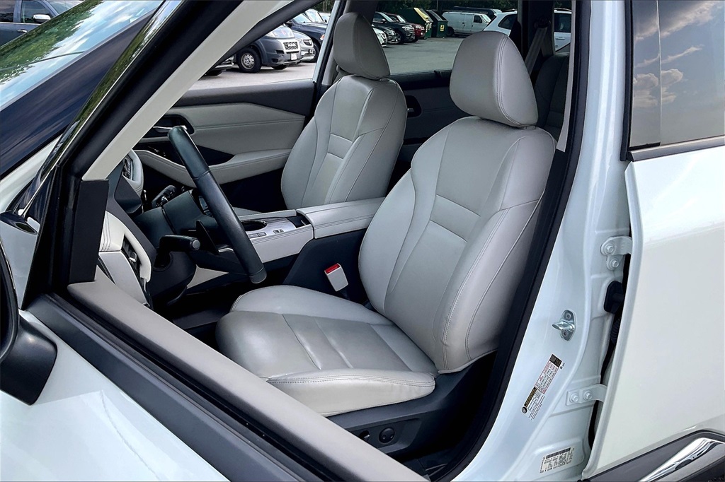 2023 Nissan Rogue SL - Photo 9