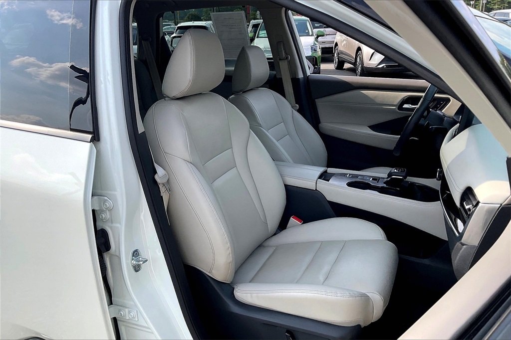 2023 Nissan Rogue SL - Photo 10
