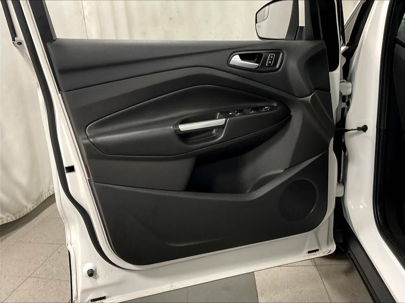 2016 Ford Escape SE - Photo 9