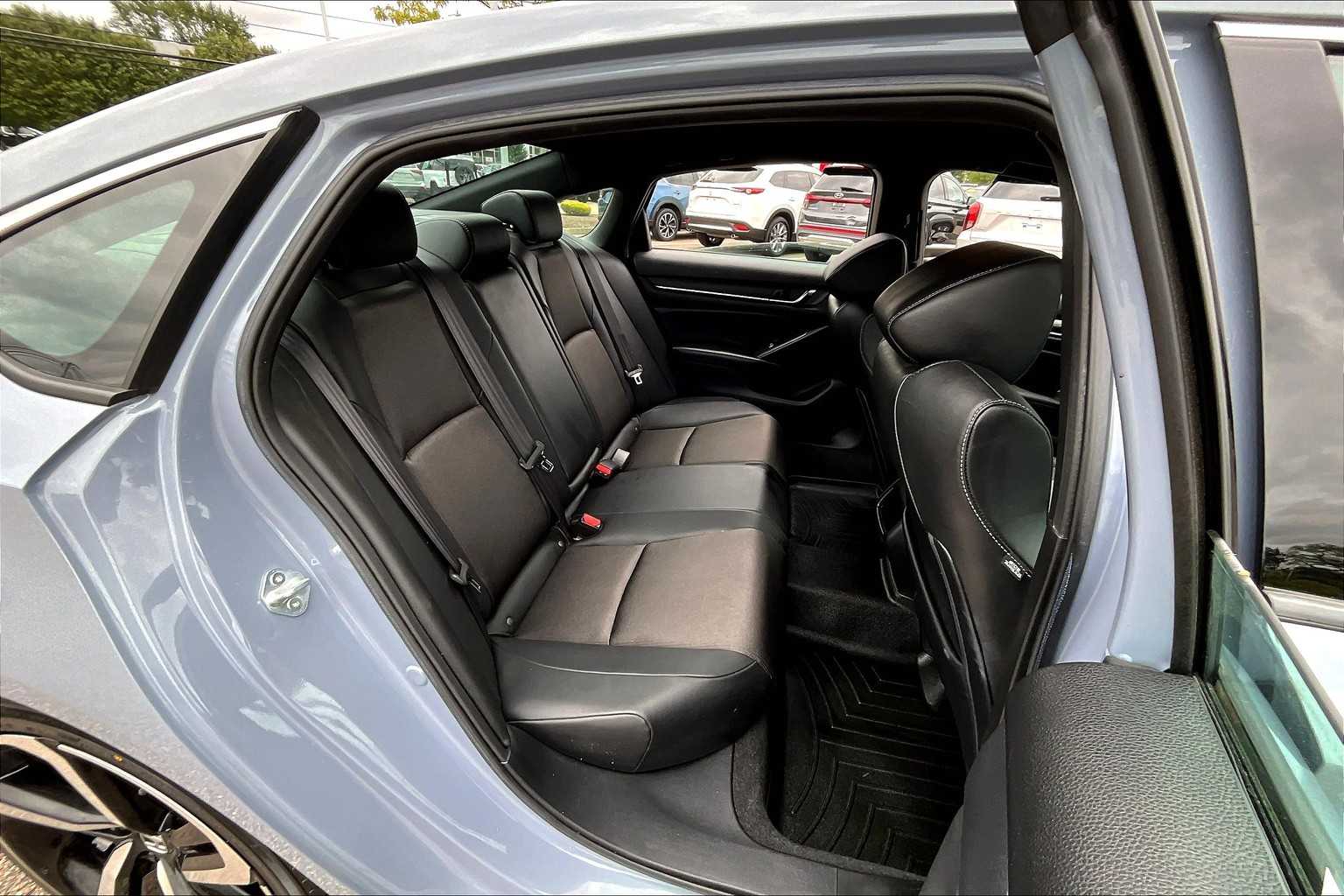 2022 Honda Accord Hybrid Sport - Photo 16