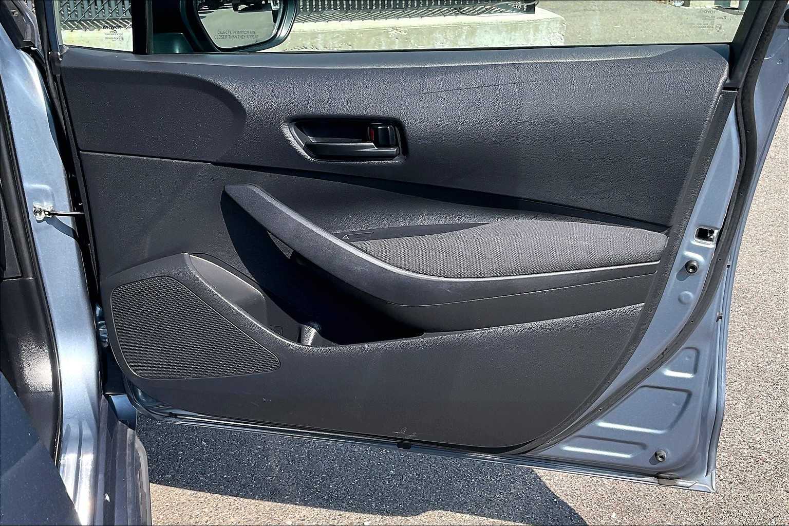 2023 Toyota Corolla LE - Photo 12