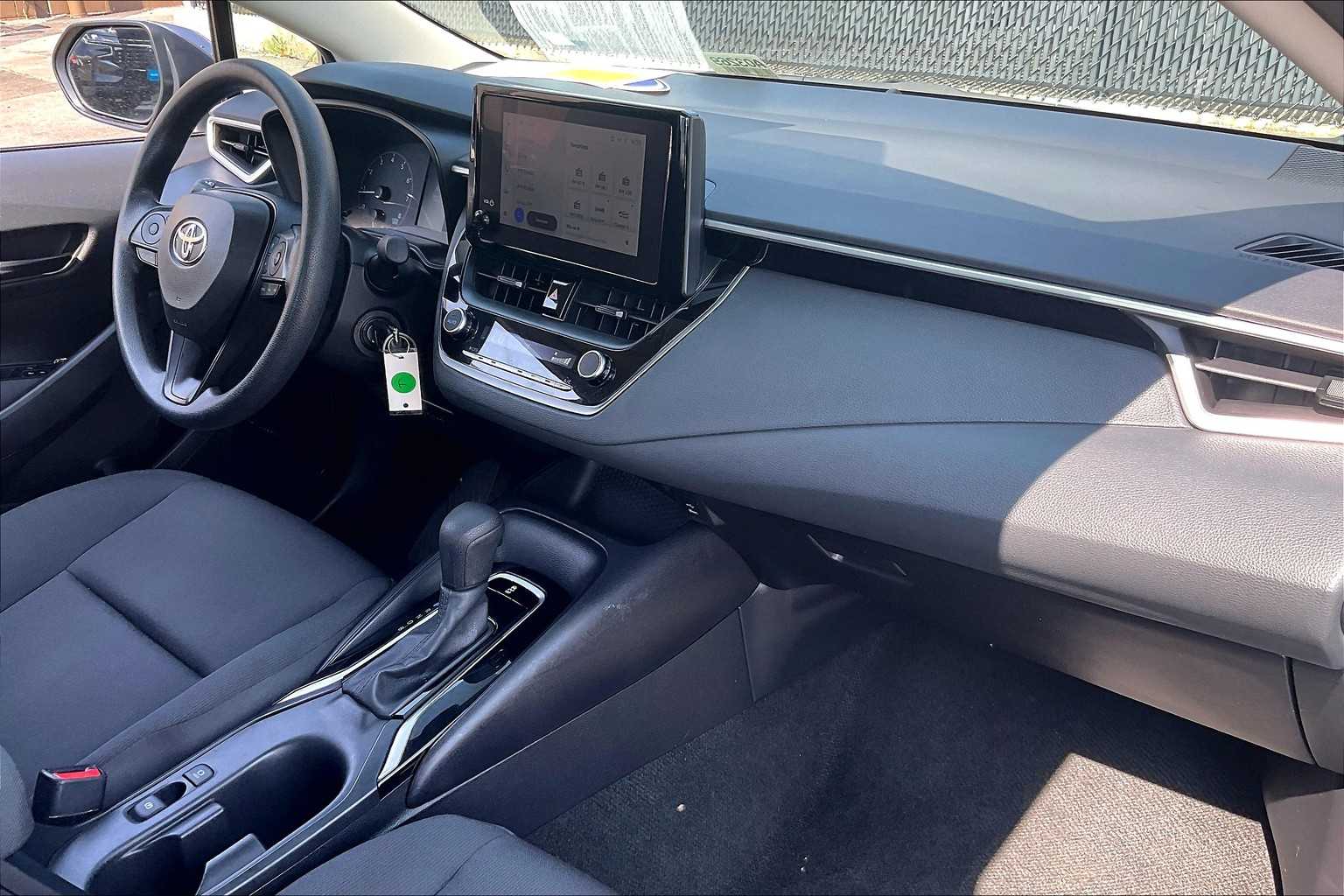 2023 Toyota Corolla LE - Photo 14