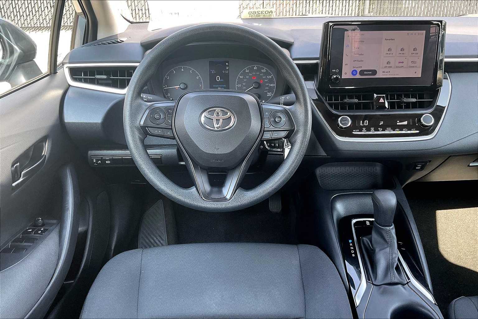 2023 Toyota Corolla LE - Photo 17