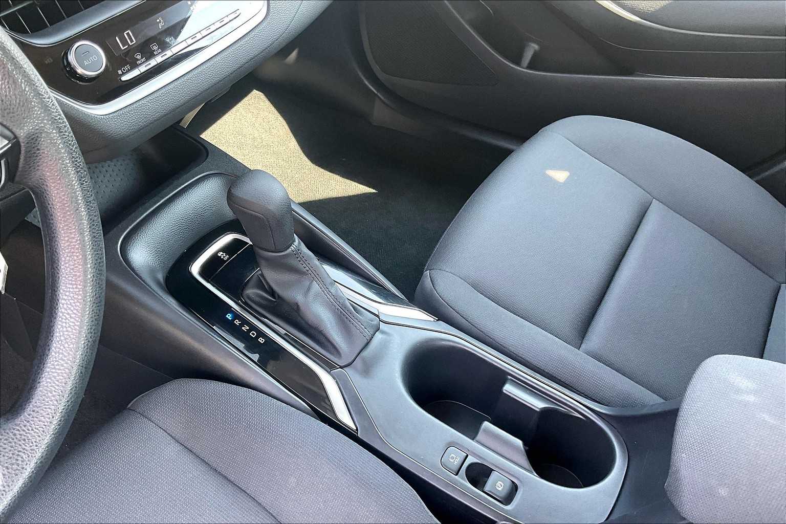 2023 Toyota Corolla LE - Photo 20