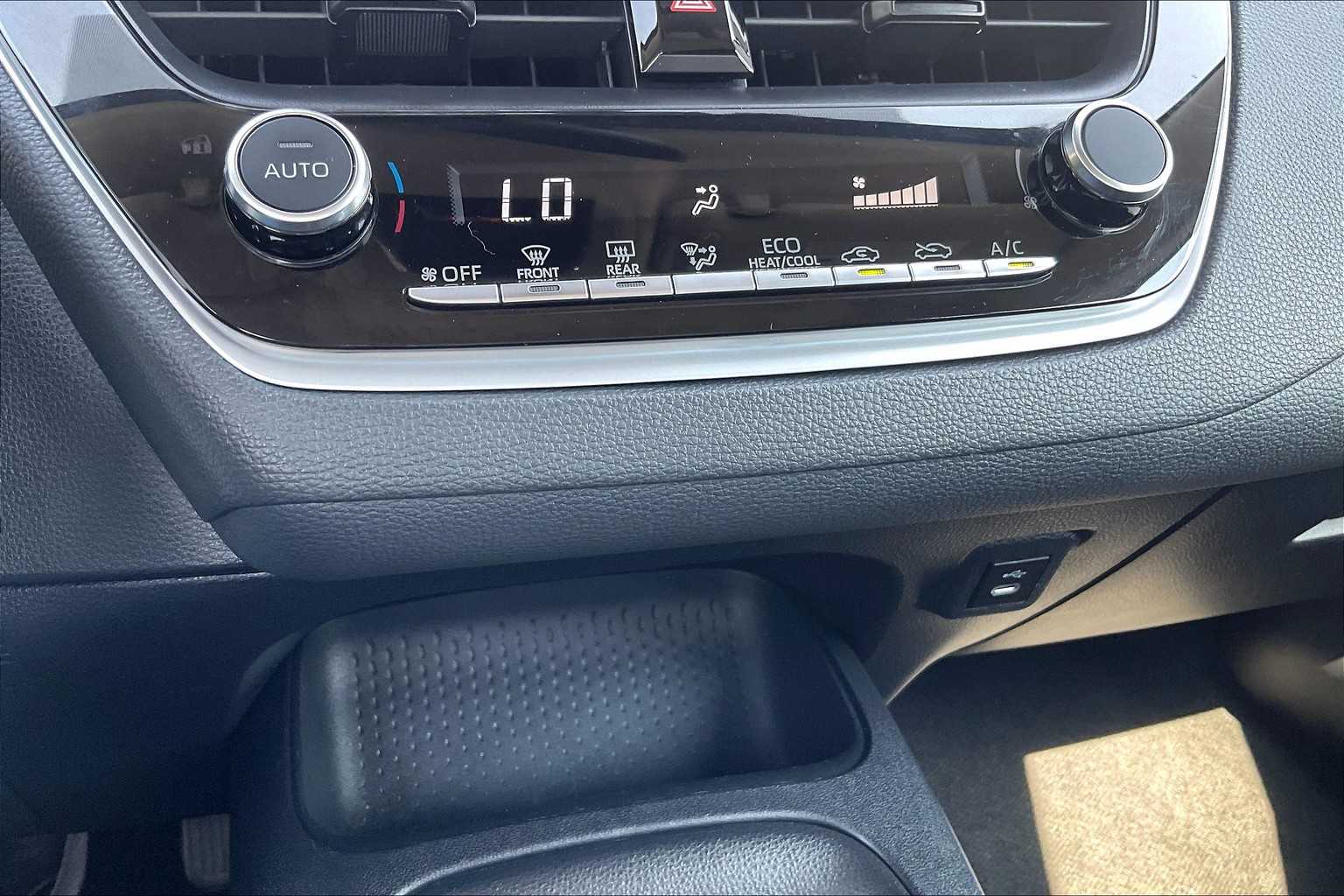 2023 Toyota Corolla LE - Photo 25