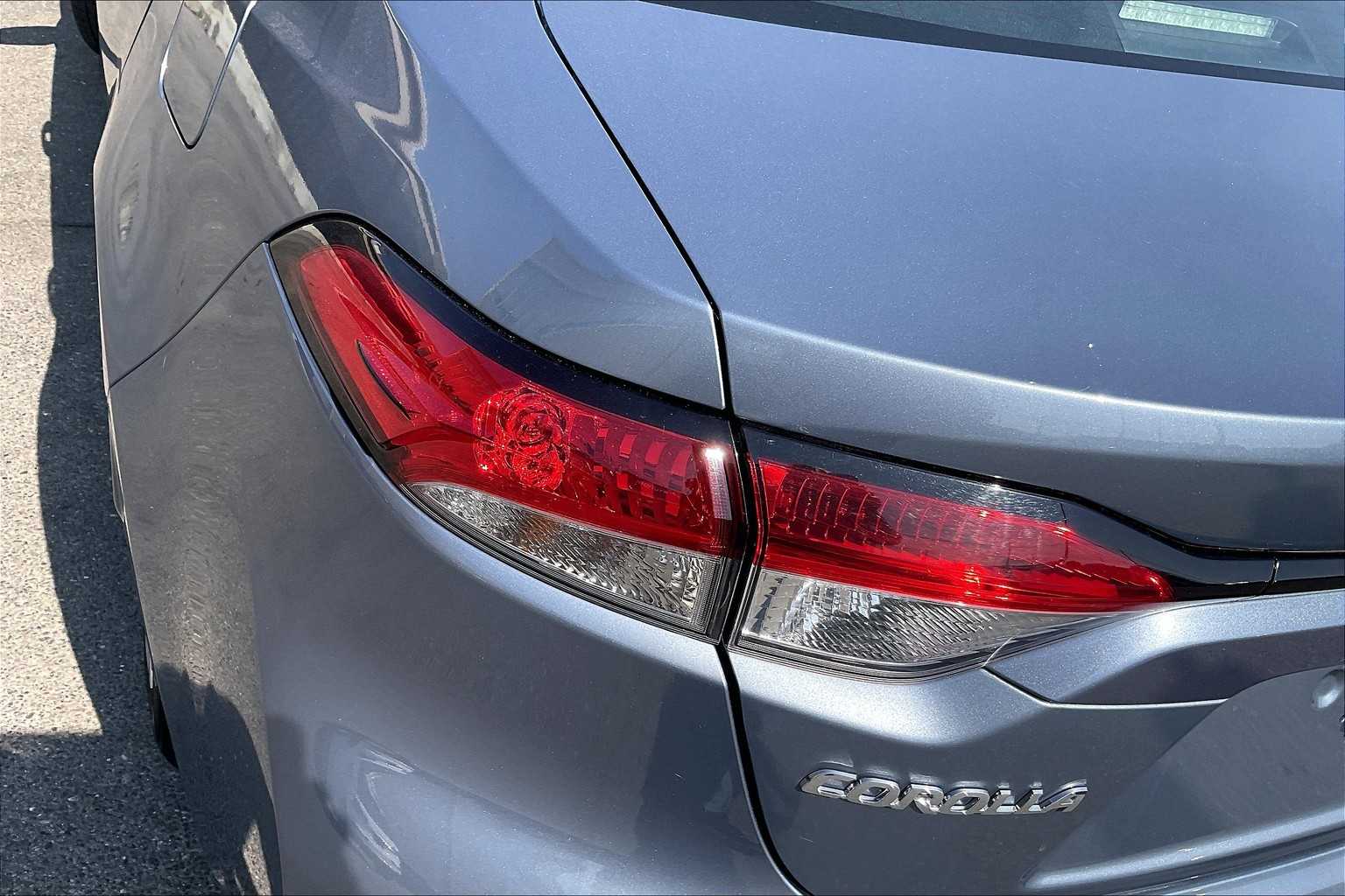 2023 Toyota Corolla LE - Photo 32