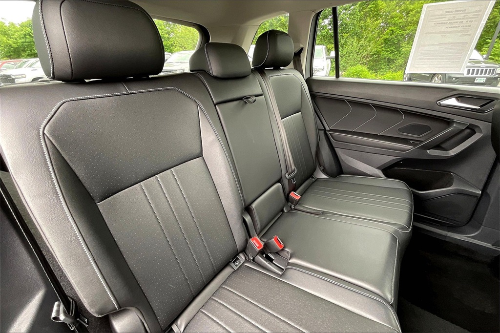 2022 Volkswagen Tiguan 2.0T SE - Photo 15