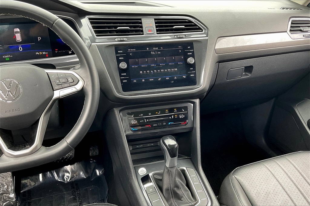 2022 Volkswagen Tiguan 2.0T SE - Photo 17