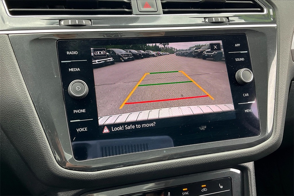 2022 Volkswagen Tiguan 2.0T SE - Photo 18