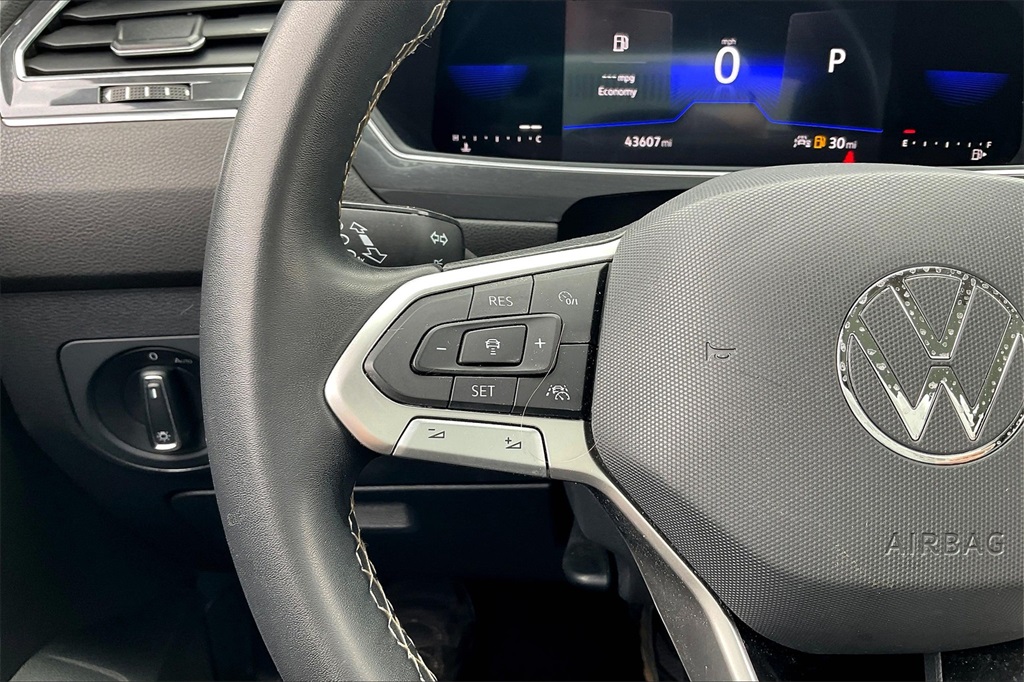 2022 Volkswagen Tiguan 2.0T SE - Photo 22