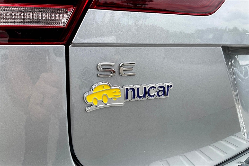 2022 Volkswagen Tiguan 2.0T SE - Photo 27