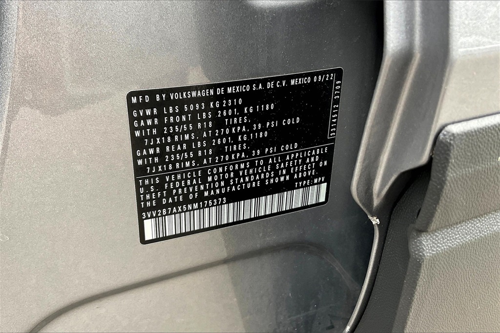 2022 Volkswagen Tiguan 2.0T SE - Photo 32