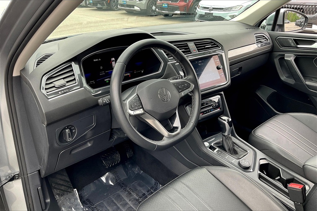 2022 Volkswagen Tiguan 2.0T SE - Photo 8