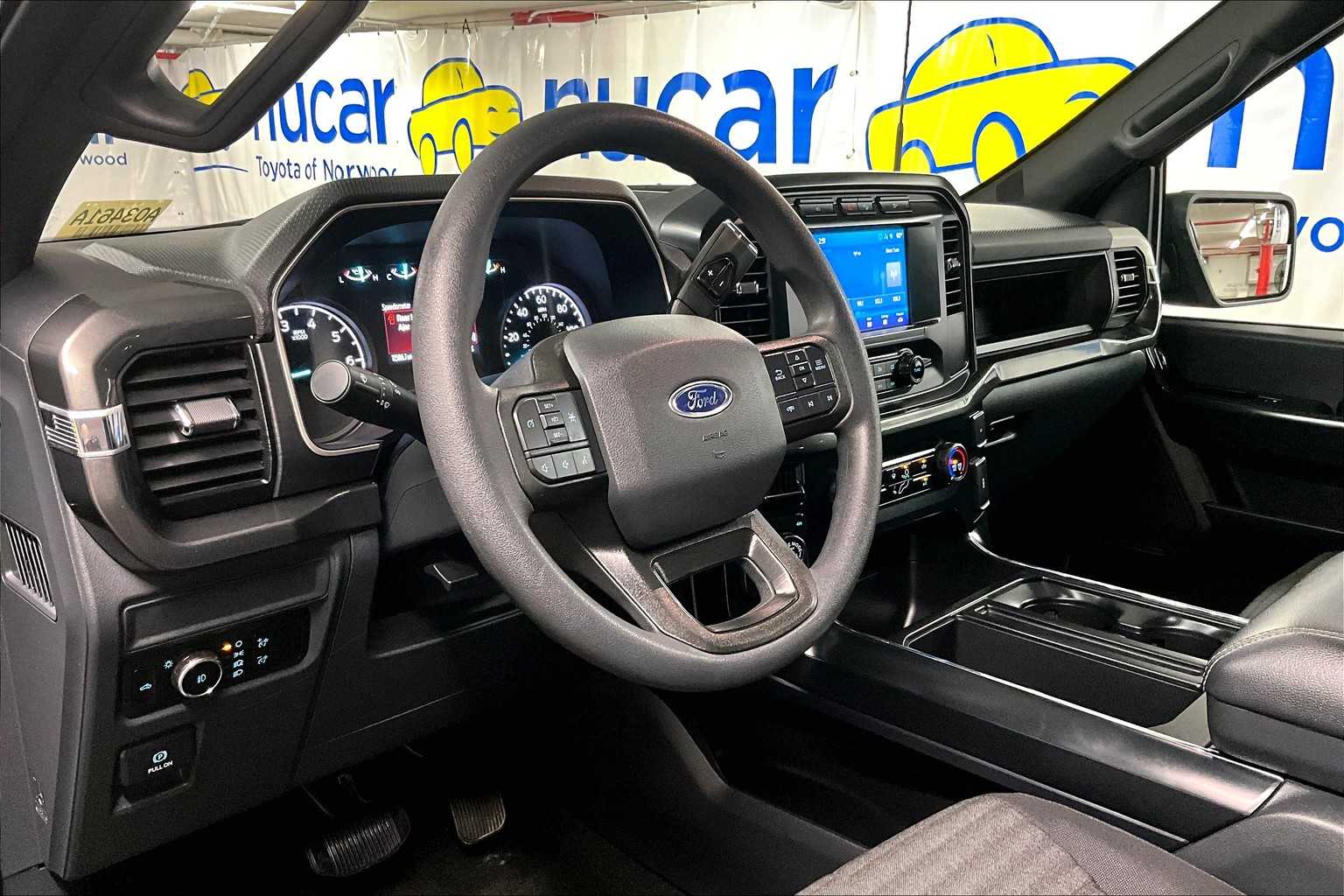 2023 Ford F-150 XL - Photo 8