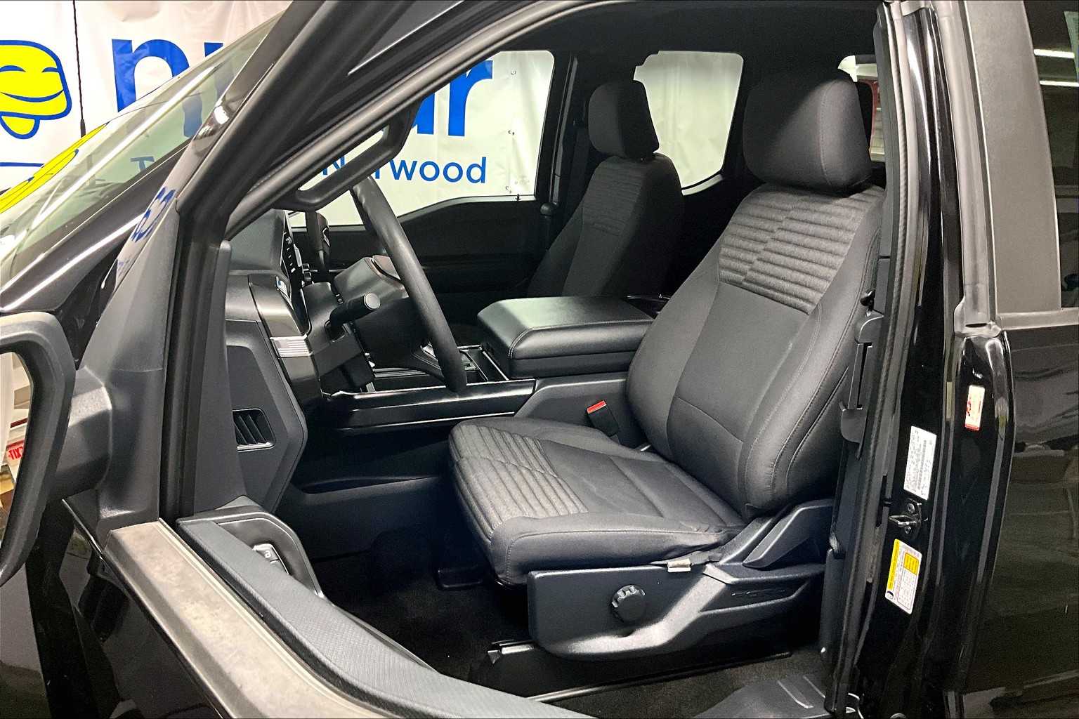 2023 Ford F-150 XL - Photo 10