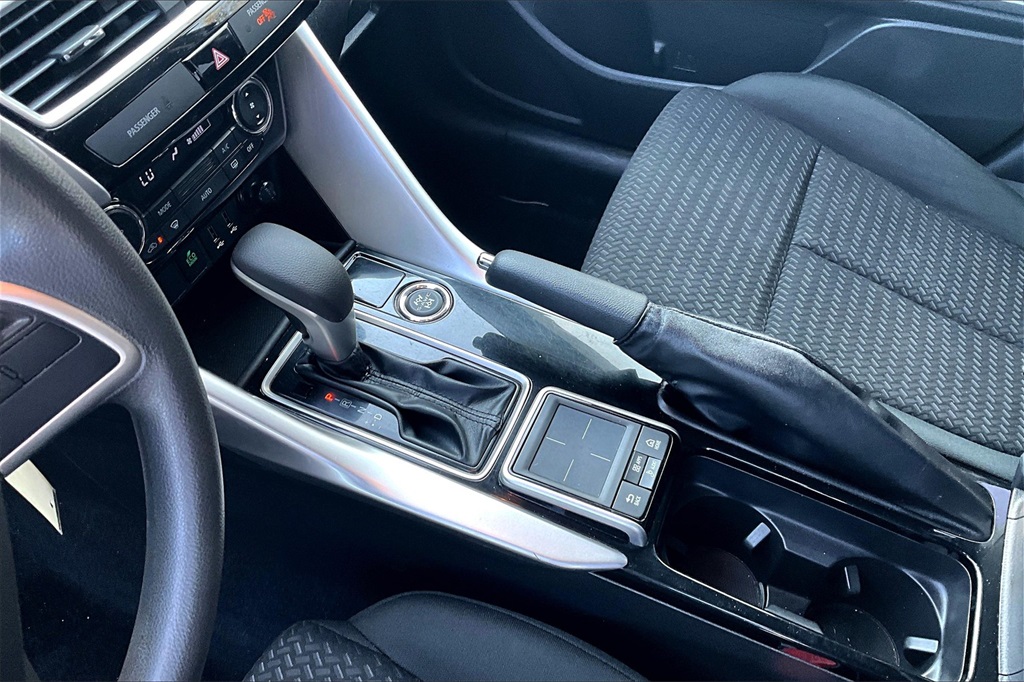 2019 Mitsubishi Eclipse Cross LE - Photo 20