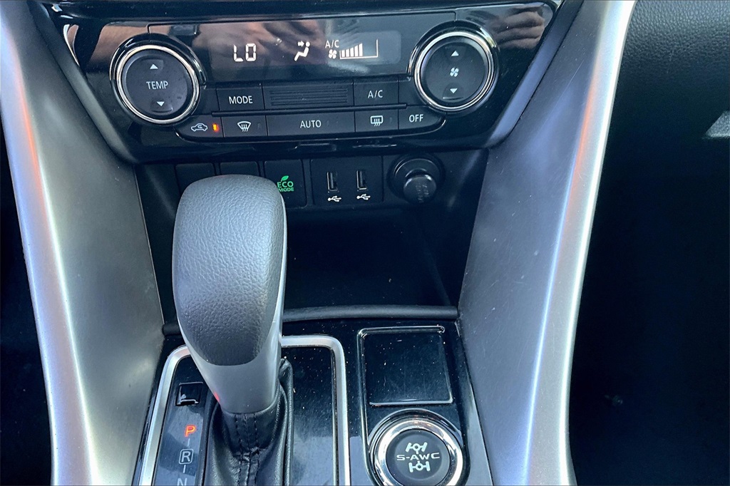 2019 Mitsubishi Eclipse Cross LE - Photo 26