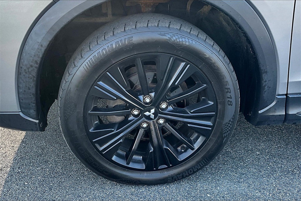 2019 Mitsubishi Eclipse Cross LE - Photo 7