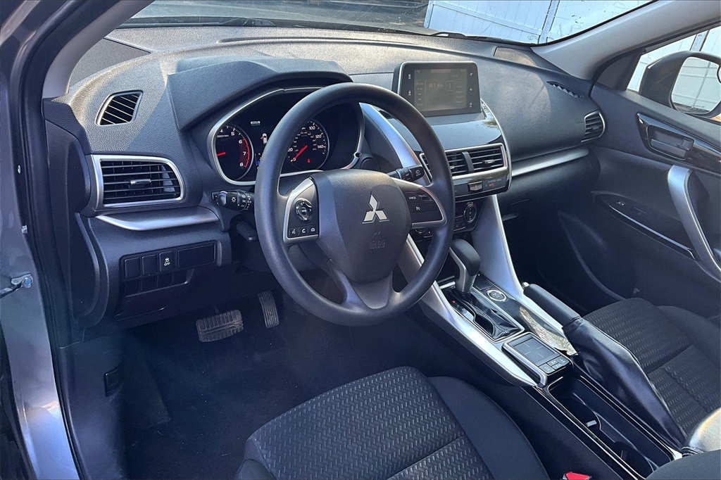 2019 Mitsubishi Eclipse Cross LE - Photo 8