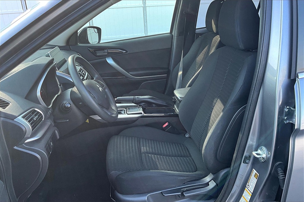 2019 Mitsubishi Eclipse Cross LE - Photo 10