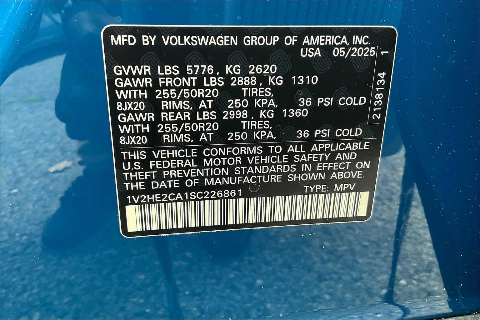 2025 Volkswagen Atlas Cross Sport 2.0T SE w/Technology - Photo 17