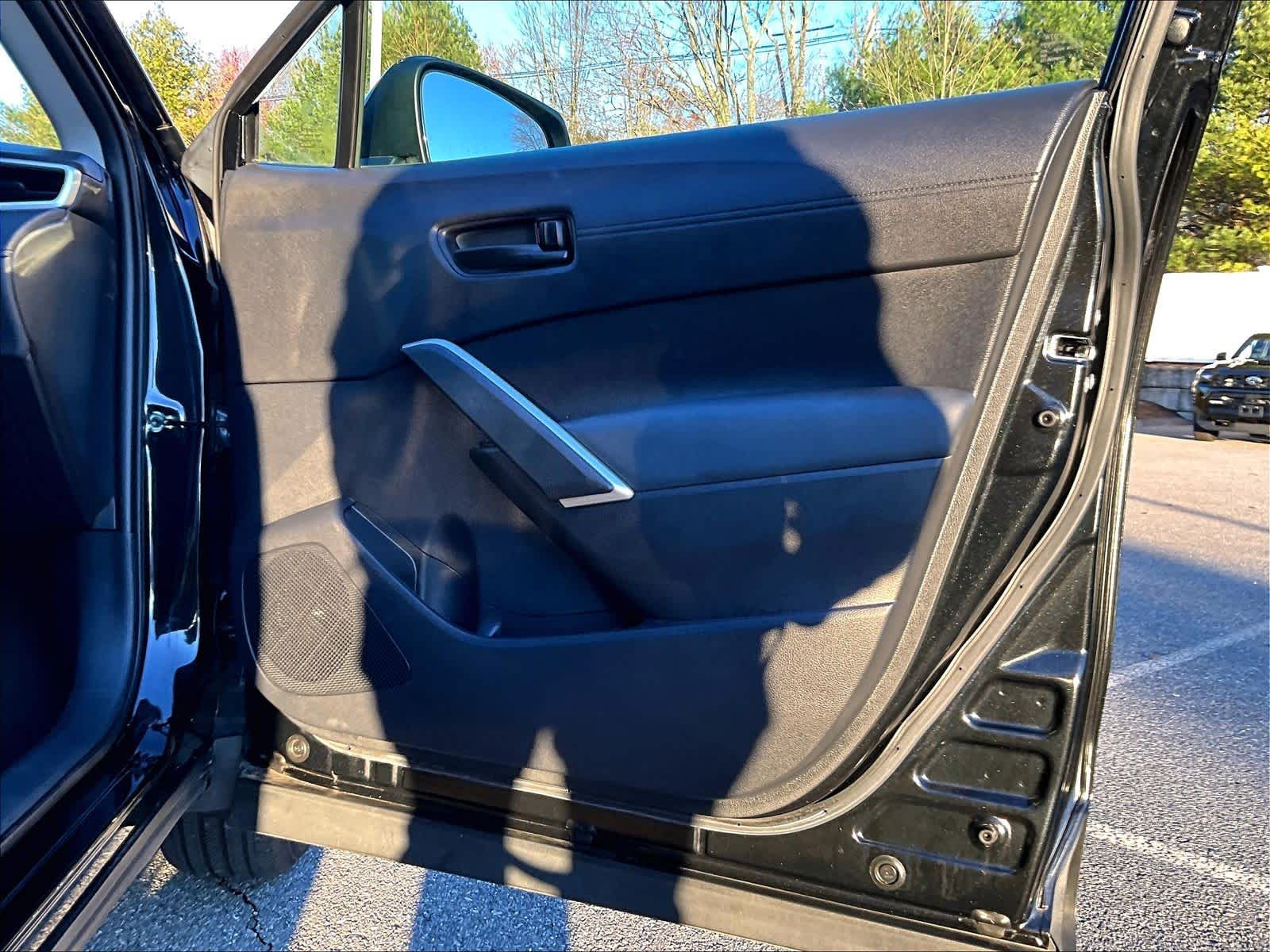 2022 Toyota Corolla Cross LE - Photo 12